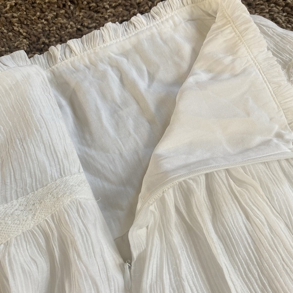 Lush, size medium, white skirt - Picture 3 of 5